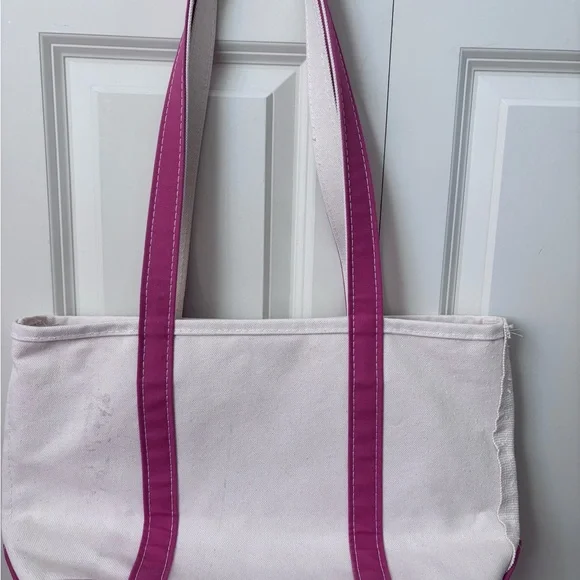 LL Bean Medium Boat and Tote - Picture 2 of 3